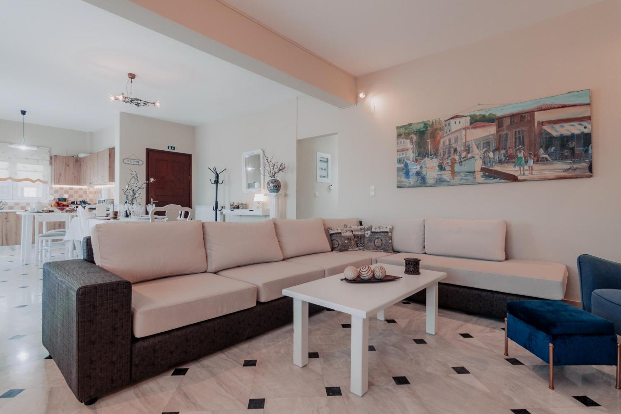 Family House In Apartment Nafplio